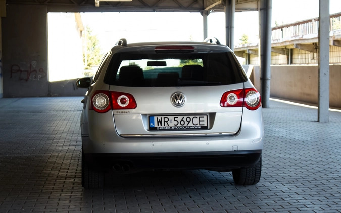 Volkswagen Passat cena 17900 przebieg: 400213, rok produkcji 2010 z Radom małe 704